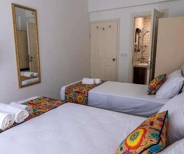 E2 Deniz בוזקאדה